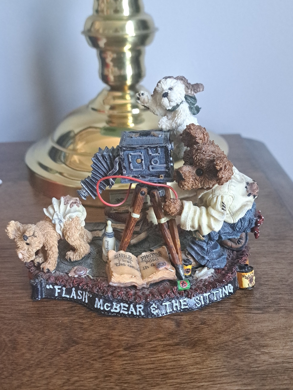 VTG Boyd's Bears "Flash McBear and The Sitting" Photography 1999 resin figurine
